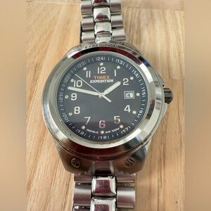 Timex Expedition Men’s stainless steel field watch NEW BATTERY